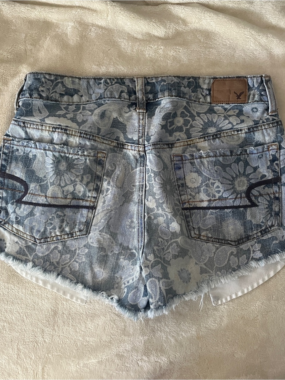 American Eagle Outfitters Shorts - Picture 2 of 4